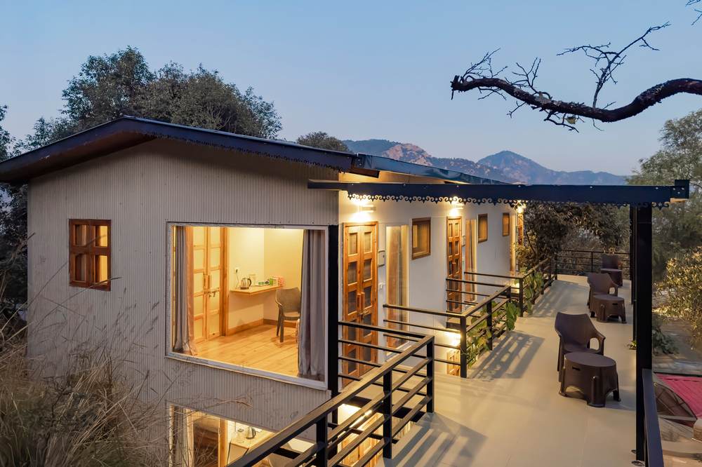 Cosy boutique stay at Dunagiri Retreat